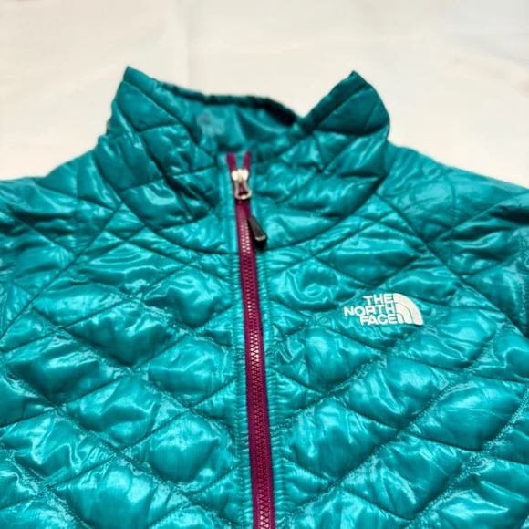 The North Face ThermoBall Full Zip Jacket Berry Purple Large - Picture 4 of 8
